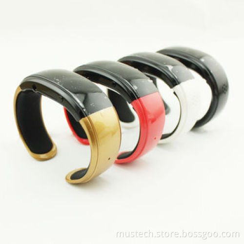 2014 new Bluetooth 3.0 high quality LED bracelet support iOS and AndroidNew